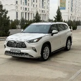 Toyota Highlander 2020