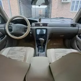 Toyota Camry 1998