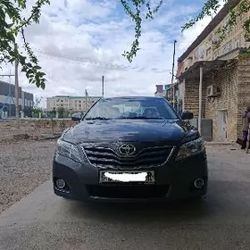 Toyota Camry 2010