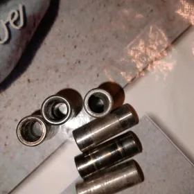 Направляющие втулки клапанов