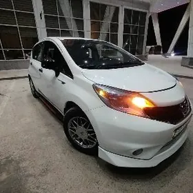 Nissan Versa 2013
