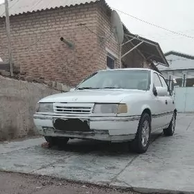 Opel Vectra 1990