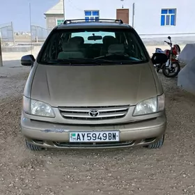 Toyota Sienna 2000