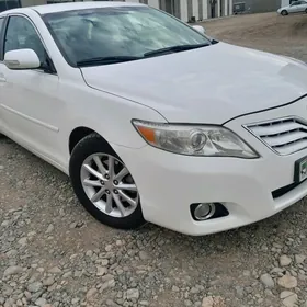 Toyota Camry 2011