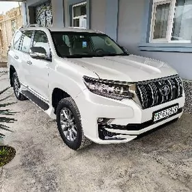 Toyota Land Cruiser Prado 2023