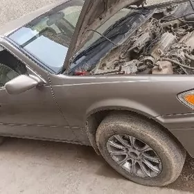 Toyota Camry 1999