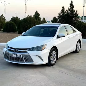 Toyota Camry 2015
