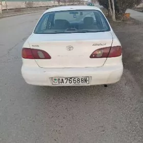 Toyota Corolla 2001