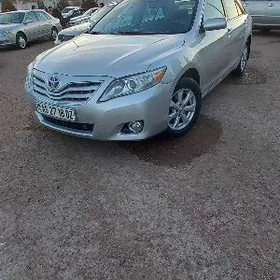 Toyota Camry 2011