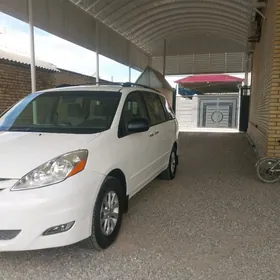 Toyota Sienna 2009