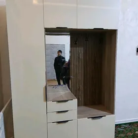 mebeller we icki gapylar