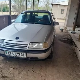Opel Vectra 1989