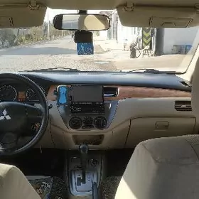 Mitsubishi Lancer 2011