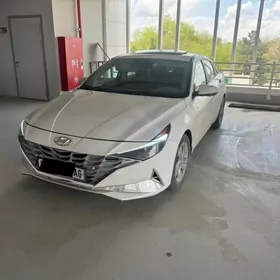 Hyundai Elantra 2021