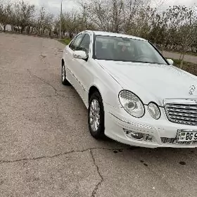 Mercedes-Benz E350 2006