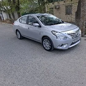 Nissan Versa 2014