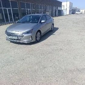 Hyundai Elantra 2020