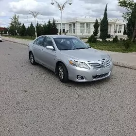 Toyota Camry 2010