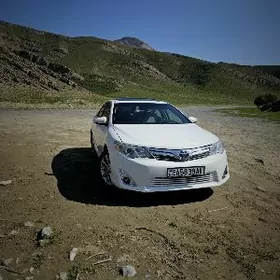 Toyota Camry 2012
