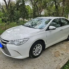 Toyota Camry 2017