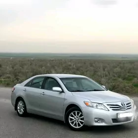 Toyota Camry 2011