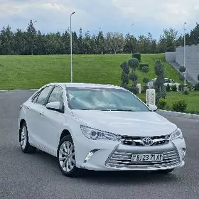 Toyota Camry 2016