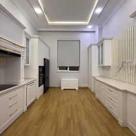 Moskowskiy 4-komnat 9-etaz