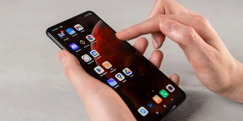 Google задержит установку сторонних приложений на Android до 24 часов