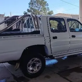 Toyota Hilux 1998
