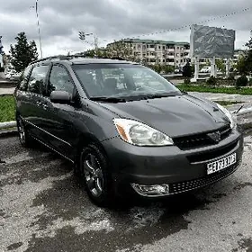 Toyota Sienna 2005