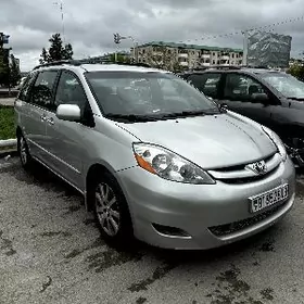 Toyota Sienna 2005