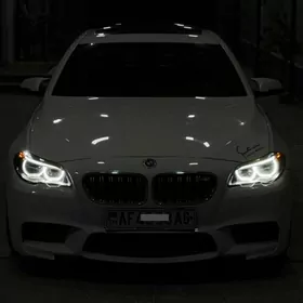 BMW F10 M5 2011