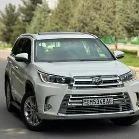 Toyota Highlander 2018