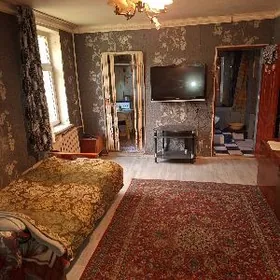 продам 1 комнатную 30 мкр