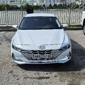 Hyundai Elantra 2021