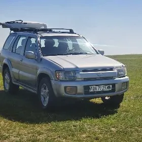 Nissan Pathfinder 2001