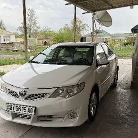 Toyota Camry 2014