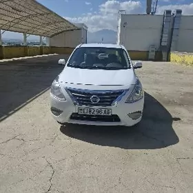 Nissan Sunny 2021
