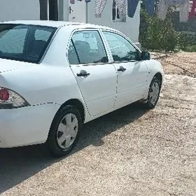 Mitsubishi Lancer 2005