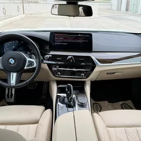 BMW 530 2021