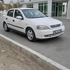 Opel Astra 2000