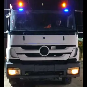 Mercedes-Benz ACTROS 3331 2006