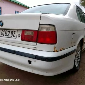 BMW 325 1989
