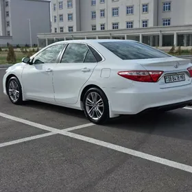 Toyota Camry 2016