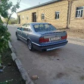 BMW 528 1990