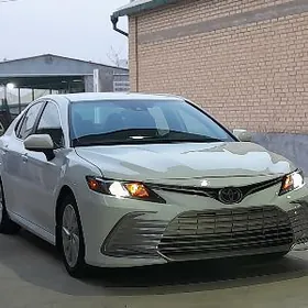 Toyota Camry 2023