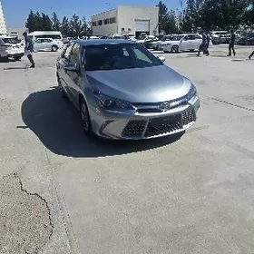 Toyota Camry 2015