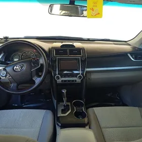 Toyota Camry 2012