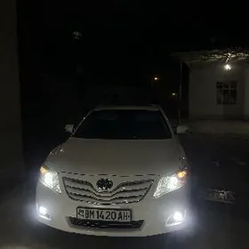 Toyota Camry 2011