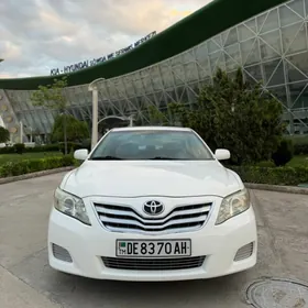Toyota Camry 2010